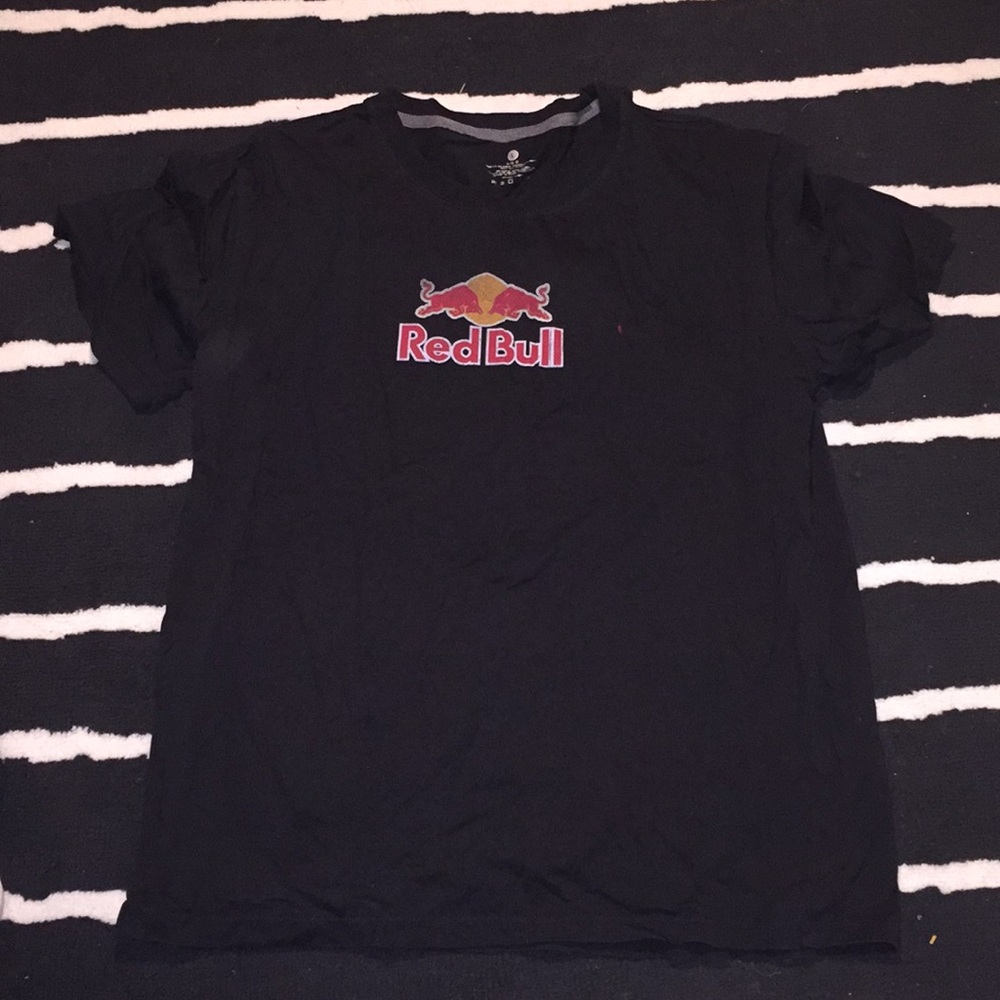 Red Bull cotton graphic tee shirt size large